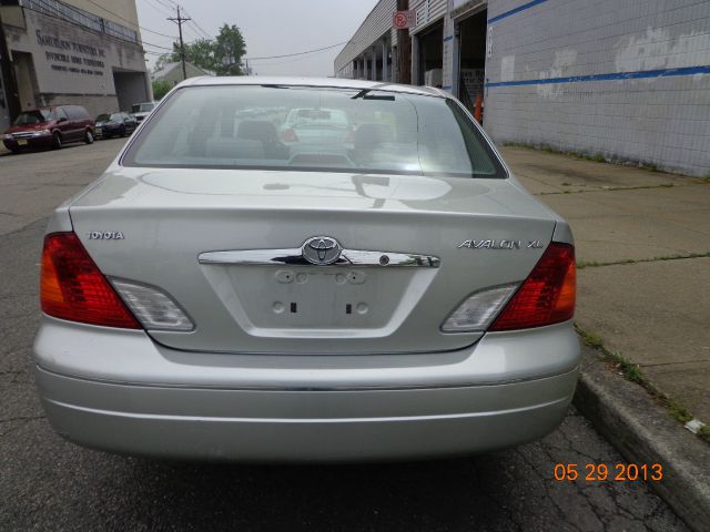 Toyota Avalon 2002 photo 9