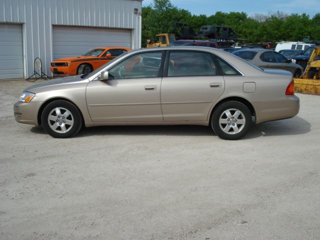 Toyota Avalon 2002 photo 2