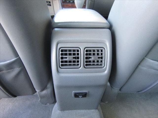 Toyota Avalon 2002 photo 1