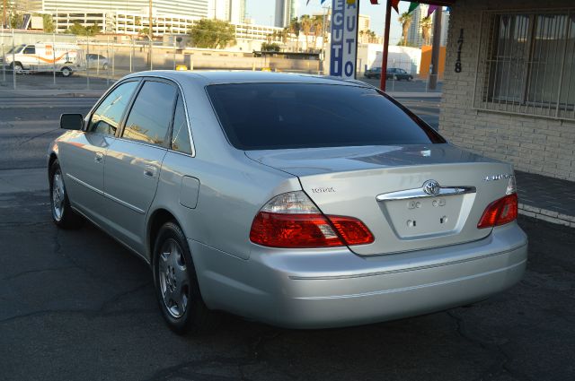 Toyota Avalon 2003 photo 18