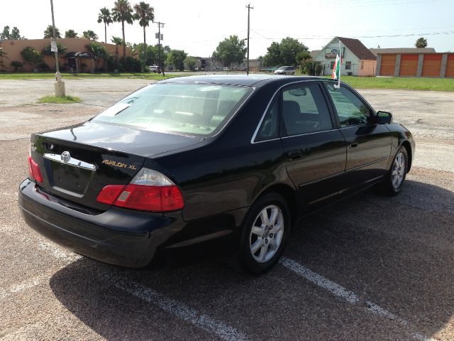 Toyota Avalon 2003 photo 1