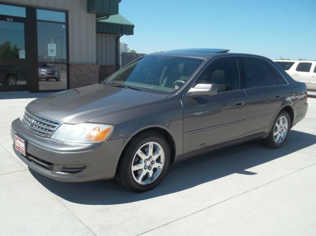 Toyota Avalon 2003 photo 1