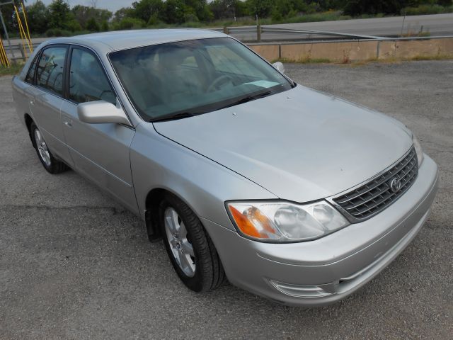 Toyota Avalon Sport 4WD Sedan