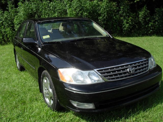 Toyota Avalon 2004 photo 1