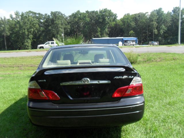 Toyota Avalon 2004 photo 4