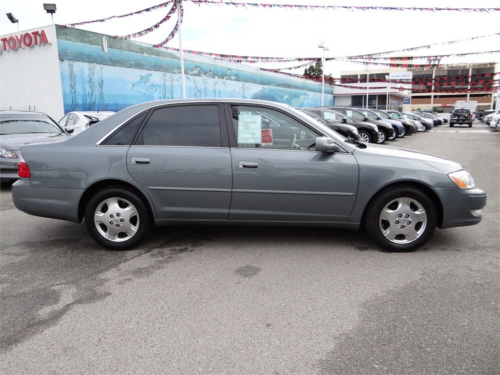 Toyota Avalon 2004 photo 3