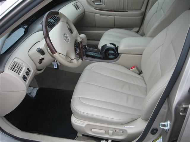 Toyota Avalon 2004 photo 3