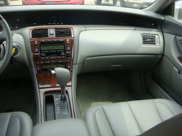 Toyota Avalon 2004 photo 3