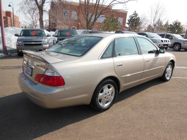 Toyota Avalon 2004 photo 5