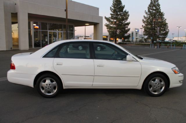 Toyota Avalon 2004 photo 12