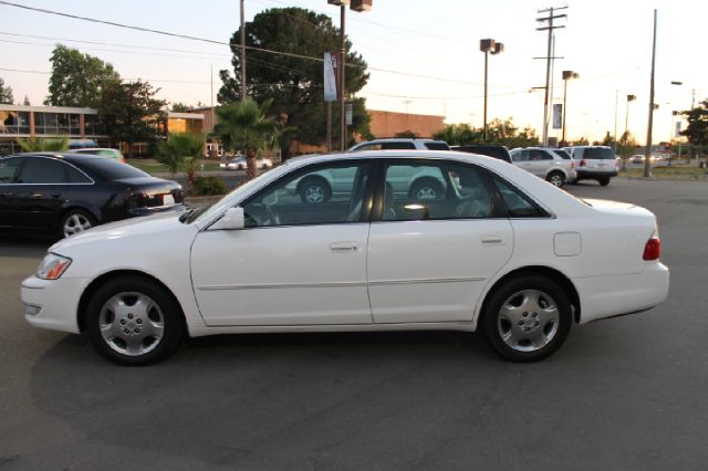 Toyota Avalon 2004 photo 3