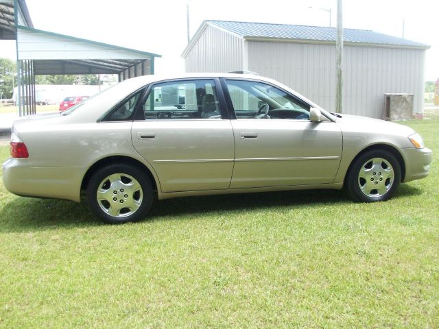 Toyota Avalon 2004 photo 2