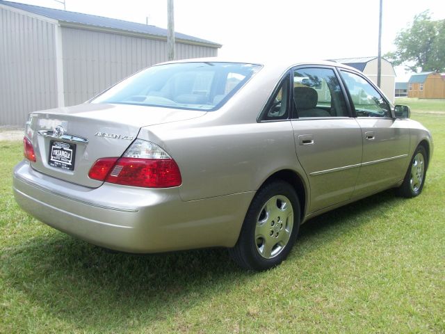 Toyota Avalon 2004 photo 9