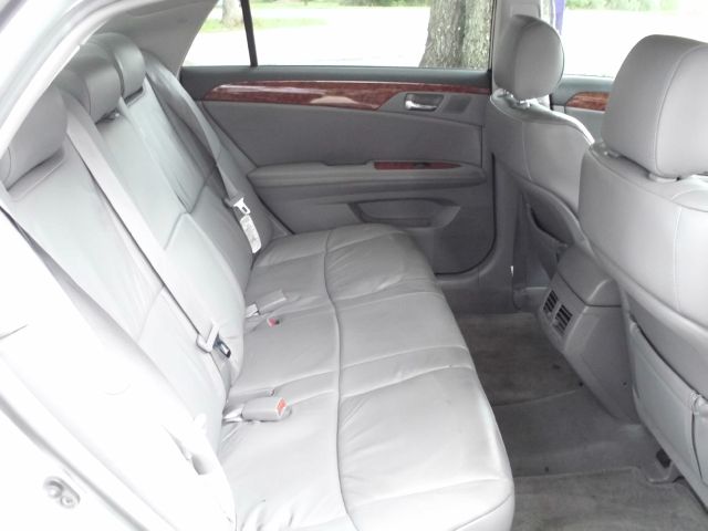 Toyota Avalon 2005 photo 2