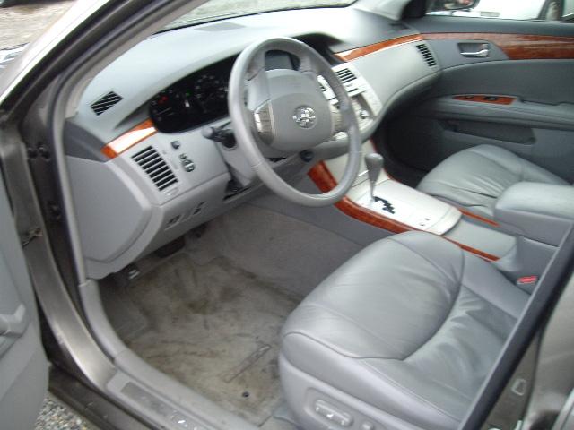 Toyota Avalon 2005 photo 1