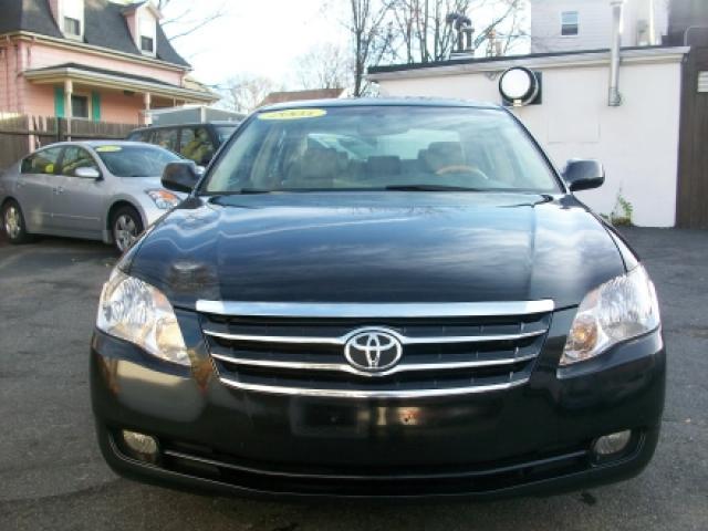 Toyota Avalon 2005 photo 1