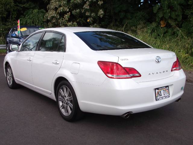 Toyota Avalon 2005 photo 1