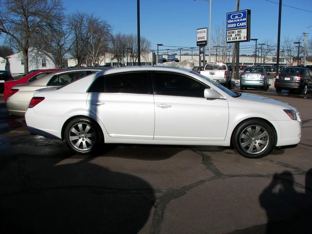 Toyota Avalon Unknown Sedan