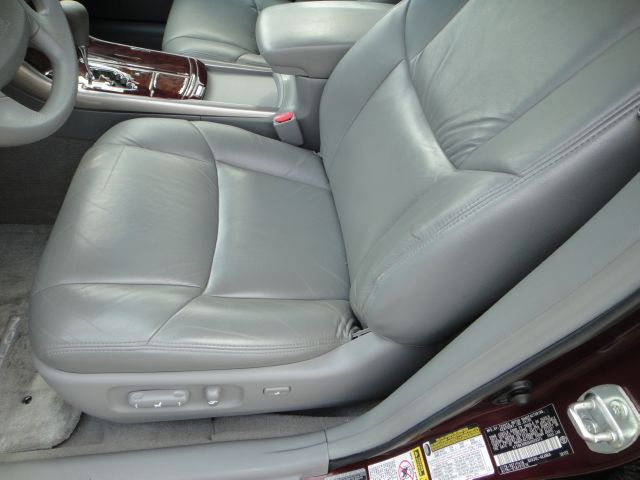 Toyota Avalon 2005 photo 2