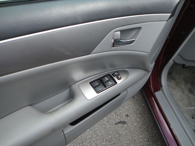 Toyota Avalon 2005 photo 6