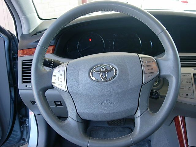 Toyota Avalon 2005 photo 12