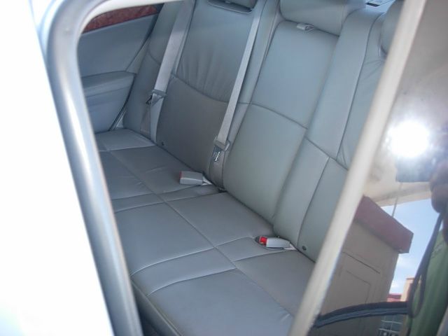 Toyota Avalon 2005 photo 2