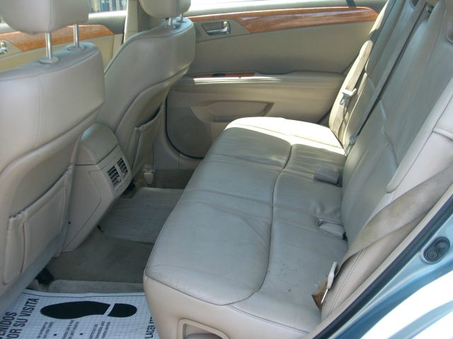 Toyota Avalon 2005 photo 2