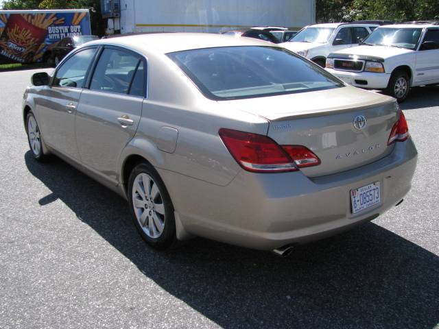 Toyota Avalon 2005 photo 3