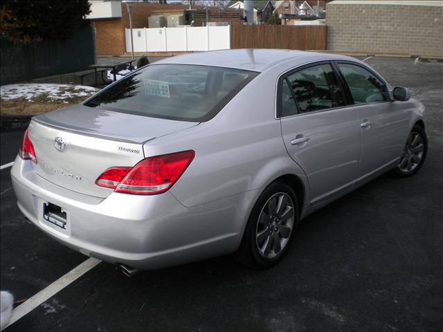 Toyota Avalon 2005 photo 4