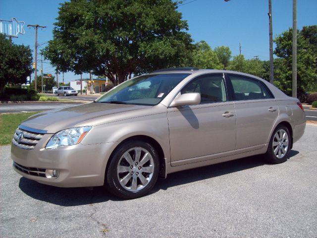 Toyota Avalon 2005 photo 3