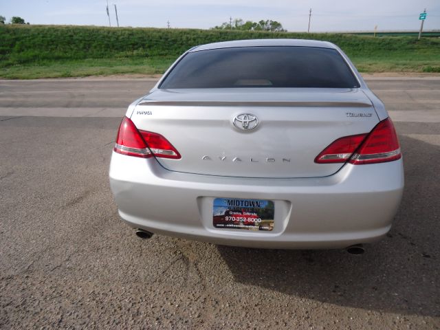 Toyota Avalon 2005 photo 10