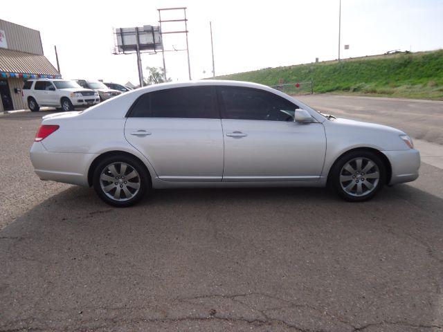 Toyota Avalon 2005 photo 11