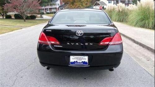 Toyota Avalon 2005 photo 1