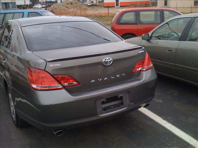 Toyota Avalon 2005 photo 2