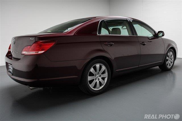 Toyota Avalon 2005 photo 3