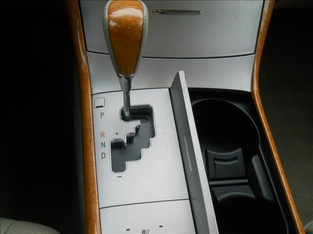 Toyota Avalon 2005 photo 2