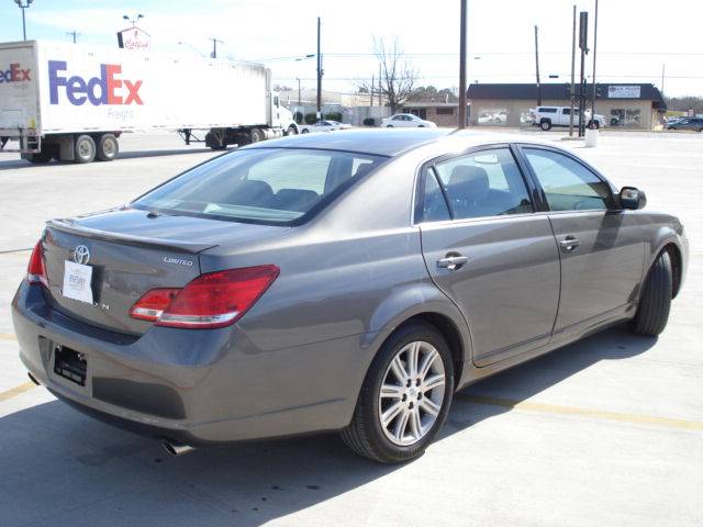 Toyota Avalon 2005 photo 3