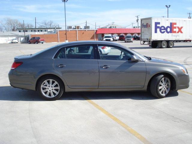 Toyota Avalon 2005 photo 4