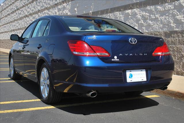 Toyota Avalon Unknown Sedan