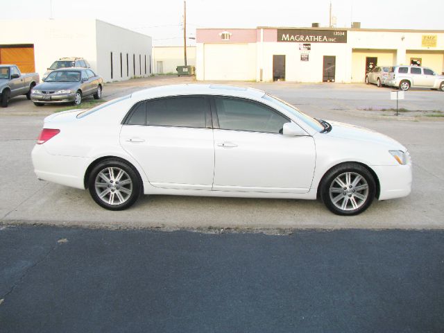 Toyota Avalon 2005 photo 3