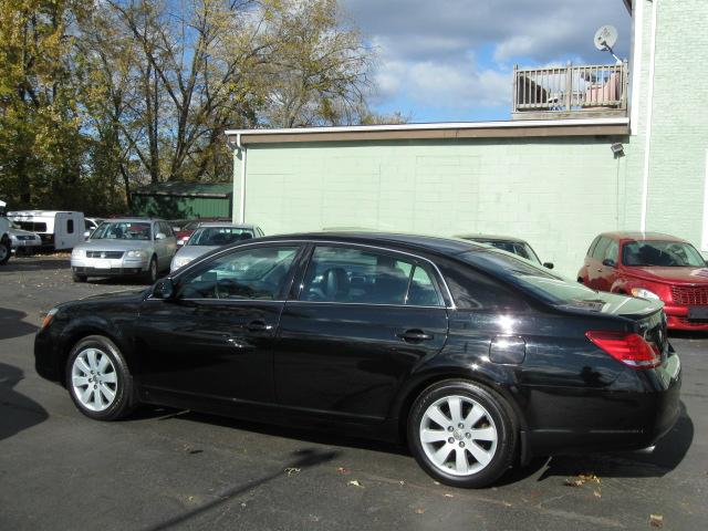 Toyota Avalon 2006 photo 1