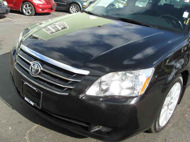 Toyota Avalon 2006 photo 2