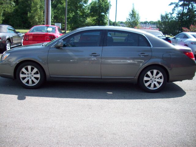 Toyota Avalon 2006 photo 1