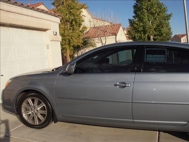 Toyota Avalon 2006 photo 2