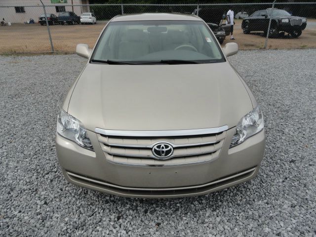 Toyota Avalon 2006 photo 1