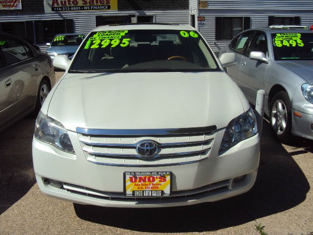 Toyota Avalon 2006 photo 2