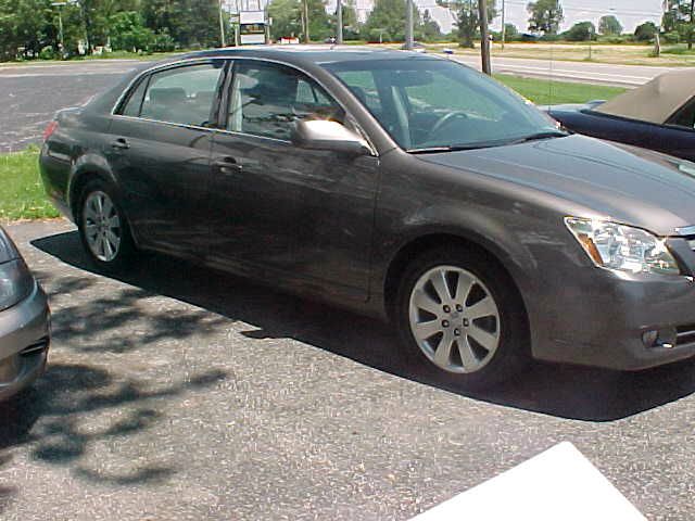 Toyota Avalon 2006 photo 3