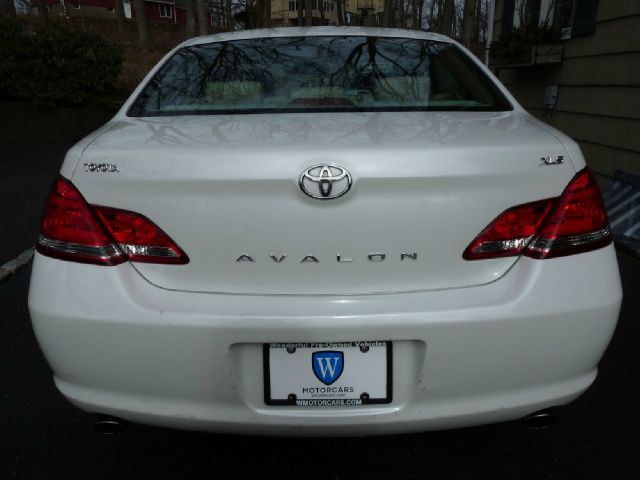 Toyota Avalon 2006 photo 3