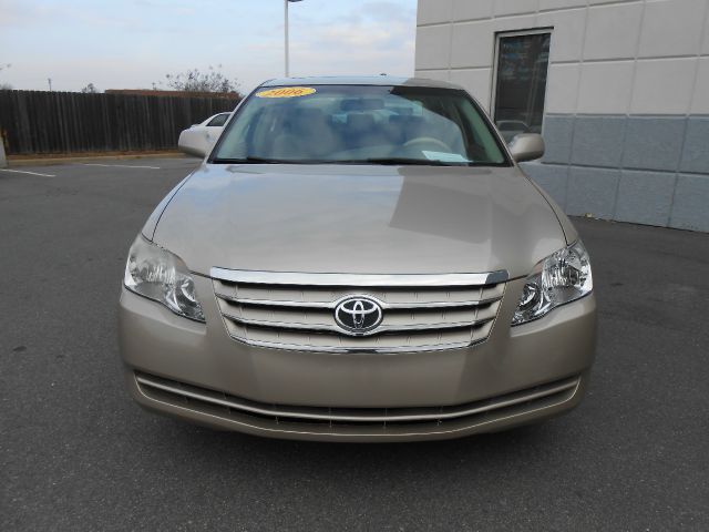 Toyota Avalon 2006 photo 1