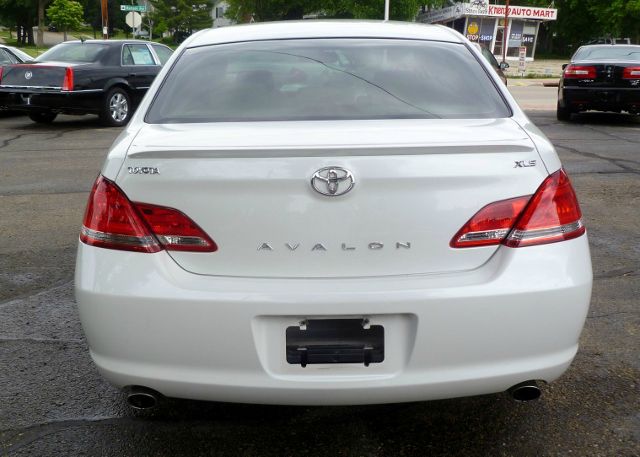 Toyota Avalon 2006 photo 3